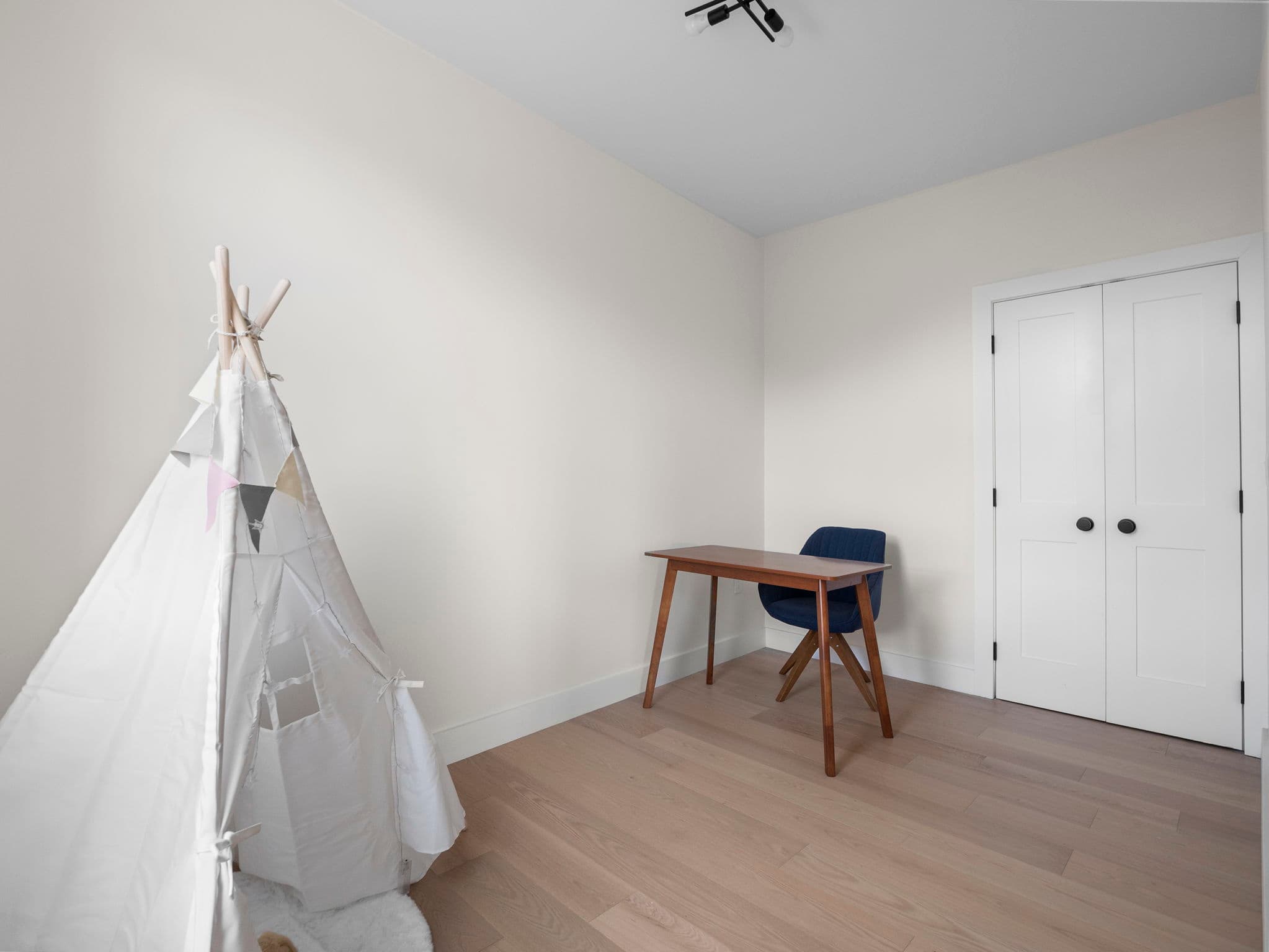 106 Bunker Hill 9